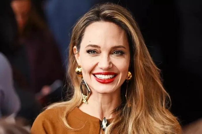 Angelina Jolie 'hạnh phúc với hiện tại' - Báo VnExpress Giải trí