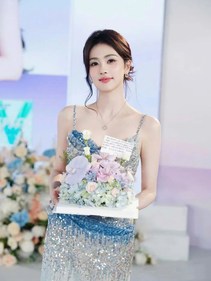 Nữ thần cổ trang