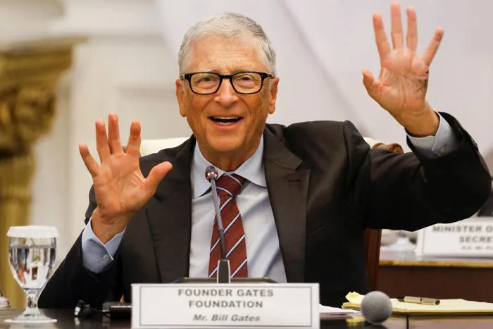 Tỉ phú Bill Gates quyết định dành gần hết tài sản làm từ thiện