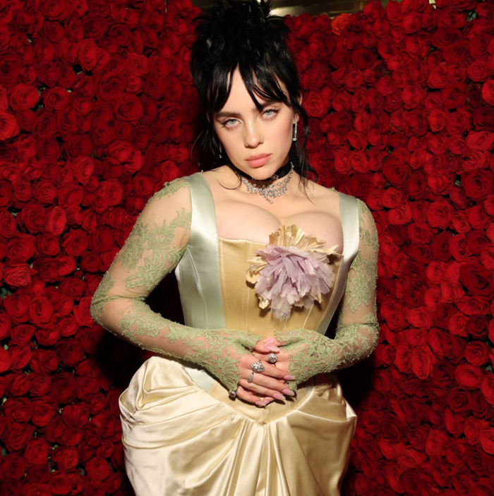 Billie Eilish: Tiếng nói Gen Z không ồn ào nhưng mạnh mẽ