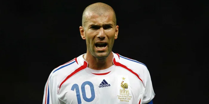 Top 10 cầu thủ vĩ đại nhất lịch sử: Ronaldo đứng thứ 4, cách Messi khá xa