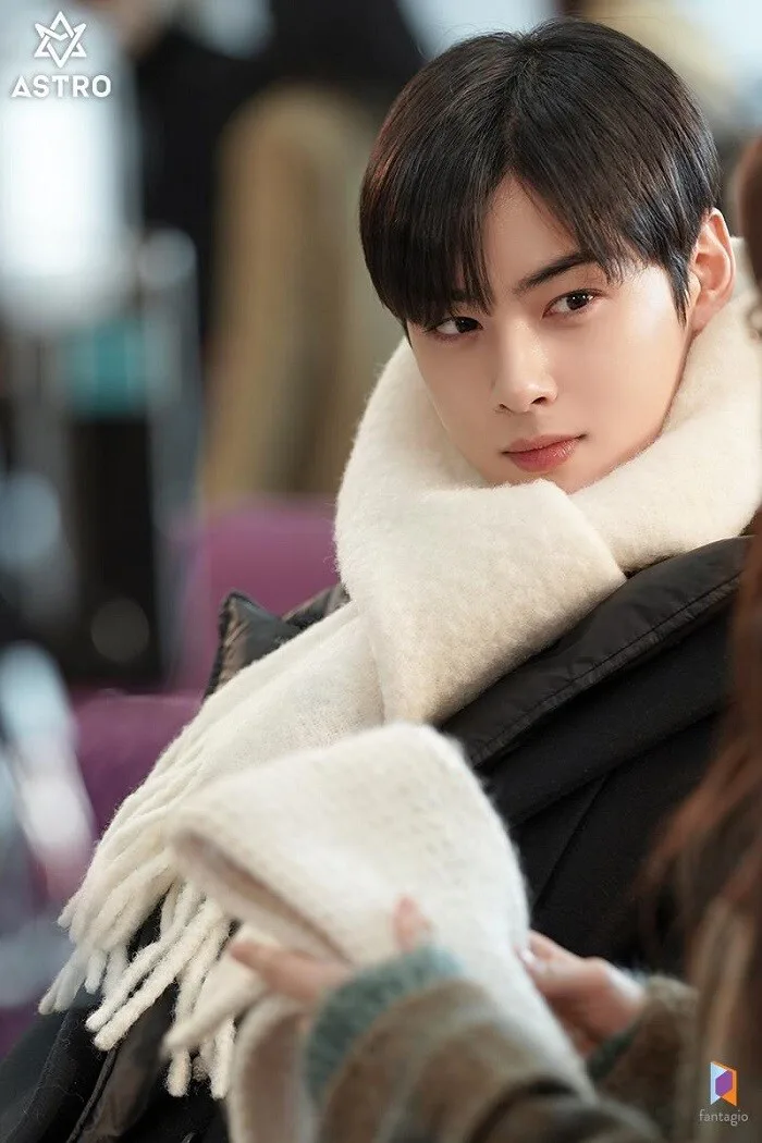 Cha Eun Woo và mấy idol Hàn này tốt nhất đừng đóng phim nữa, đơ lắm, thật đấy!