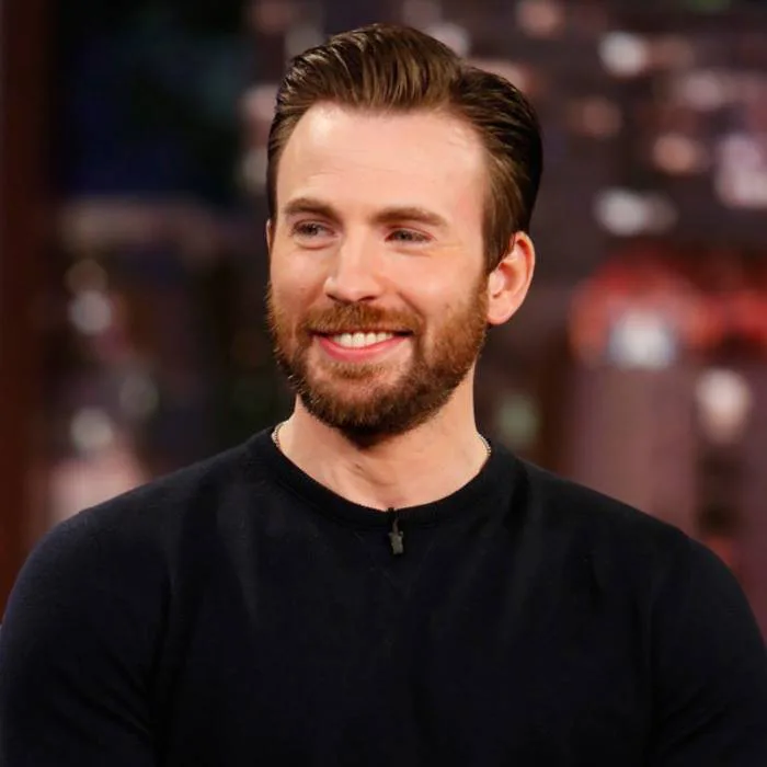 Chris Evans từng lo lắng Captain America quá “nhạt nhẽo”