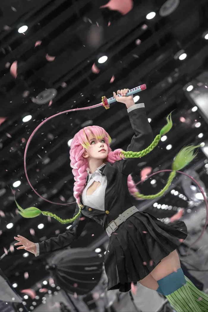 Top 100+ ảnh cosplay Luyến Trụ đầy thần thái và cuốn hút