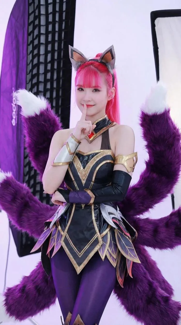 Khởi My tung ảnh cosplay AI liên tiếp khiến fan phát sốt