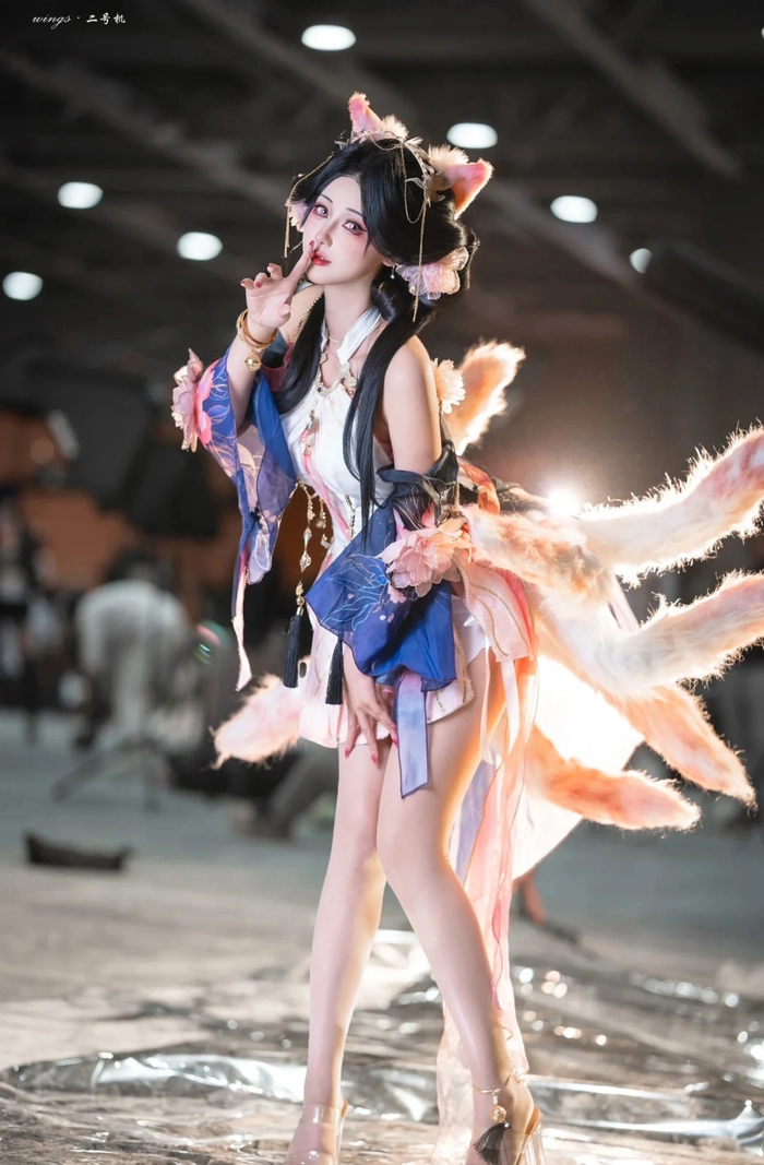 Ngộp thở với 210+ ảnh gái xinh cosplay hồ ly sexy gợi cảm