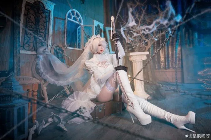 Đỏ mặt” với màn cosplay 