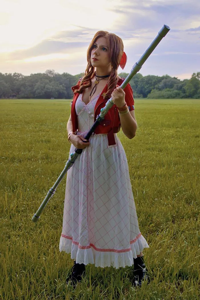 anh-cosplay-aerith-1