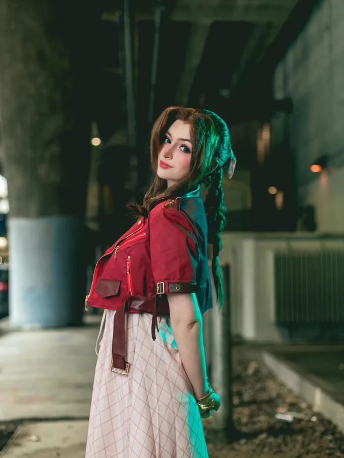My FFVII Remake Aerith Cosplay! : r/FinalFantasy