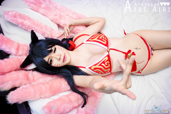 Cùng xem bộ ảnh Cosplay Ahri phiên bản hút máu