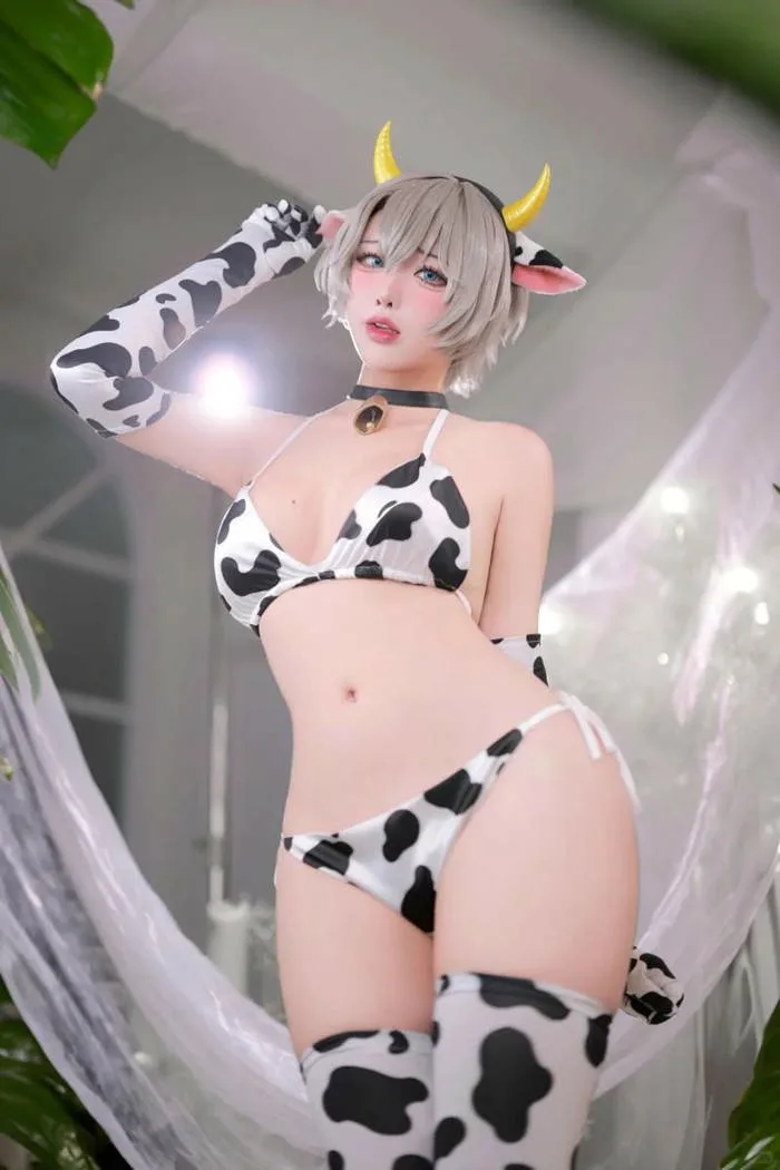 Khám phá 91+ cosplay bò sữa độc đáo, hài hước và bắt mắt
