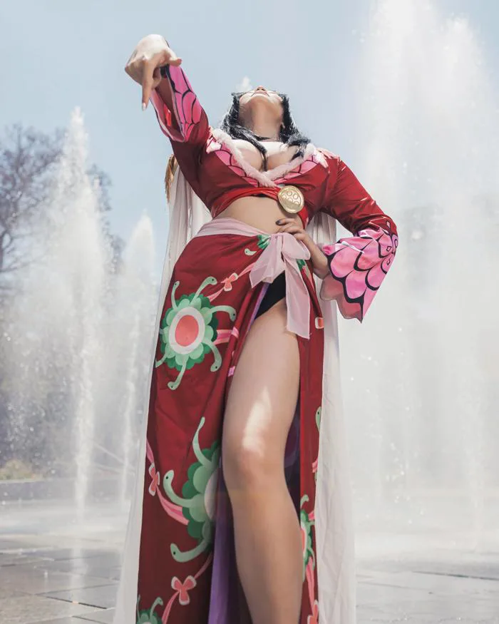 bộ cosplay Boa Hancock đã nâng cấp của mình! : r/OnePiece