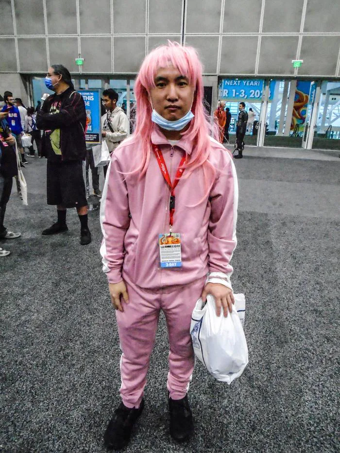 Hôm nay tớ thấy một cosplayer Bocchi ở L.A. Comic Con! : r/BocchiTheRock