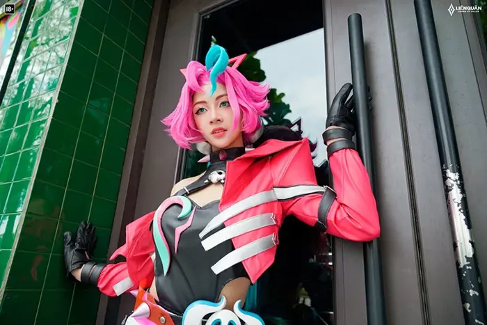 Allain và Butterfly tình tứ với cosplay Tình Yêu Nổi Loạn