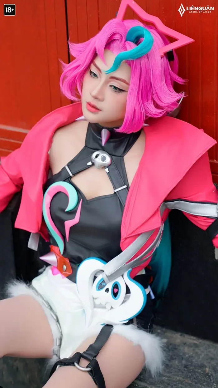 Allain và Butterfly tình tứ với cosplay Tình Yêu Nổi Loạn