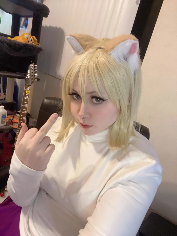 Decided to cosplay the silly little catgirl : r/necoarc