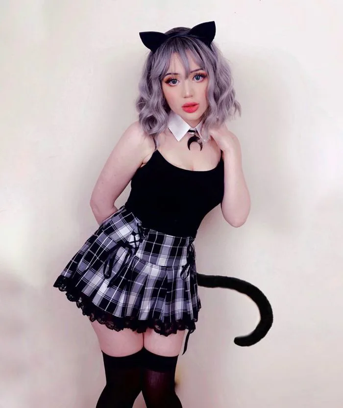 Kitty cat cosplay | Cat girl cosplay outfit, Catgirl, Neko girl