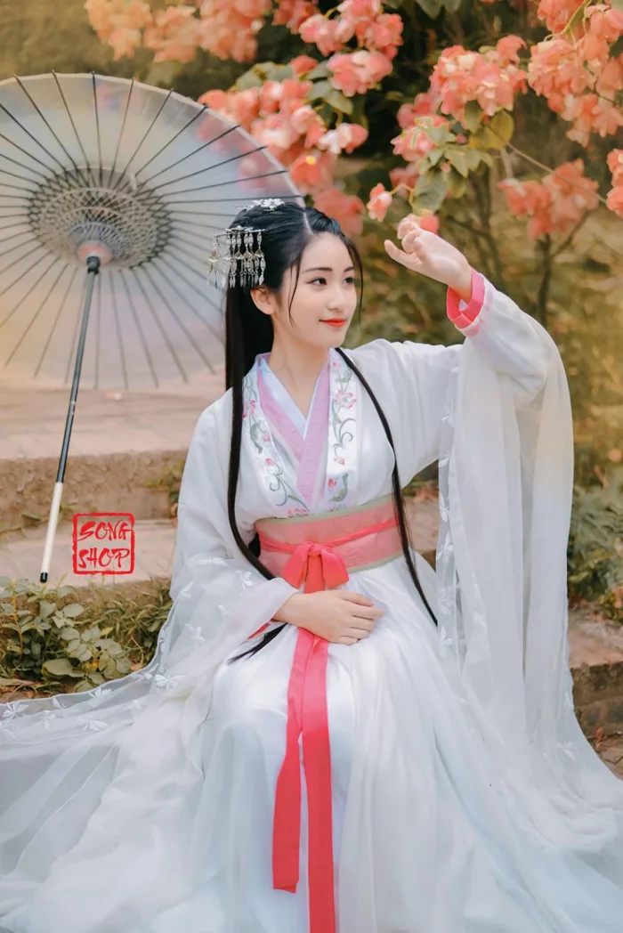 Top 8 Cửa Hàng Đồ Cổ Trang - Cosplay Tại Hà Nội - Mytour.vn
