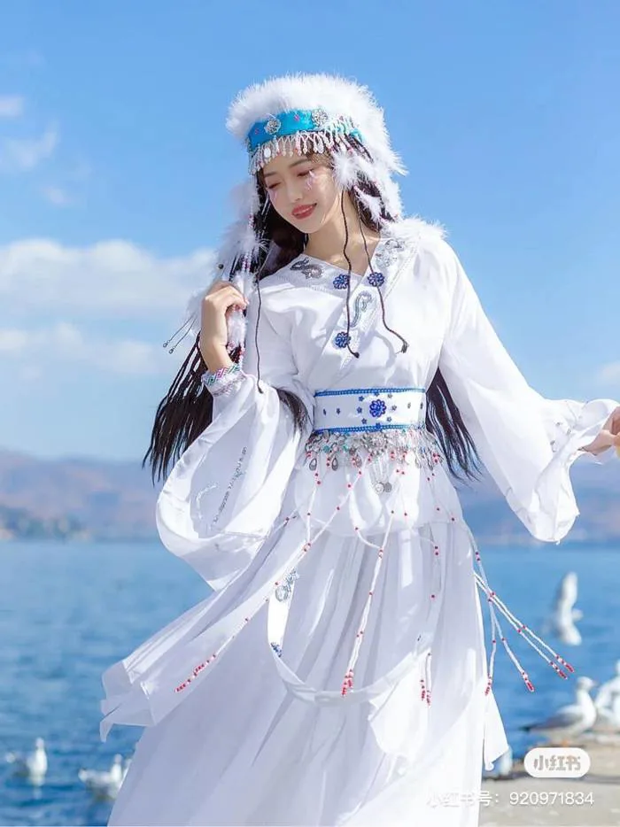 Trang phục hàm hương công chúa – Miêu Quán