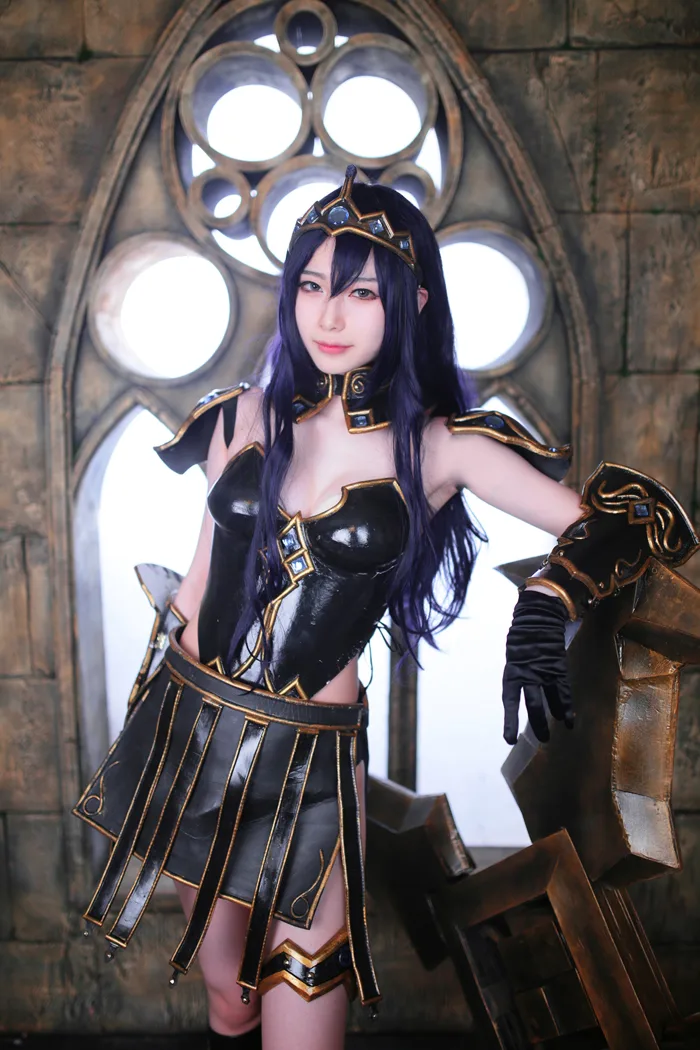 LMHT: Ngắm cosplay Sivir Công Chúa Chiến Binh cực quyến rũ của Rz