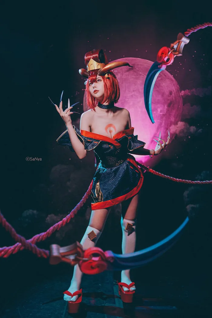 anh-cosplay-evelynn-1