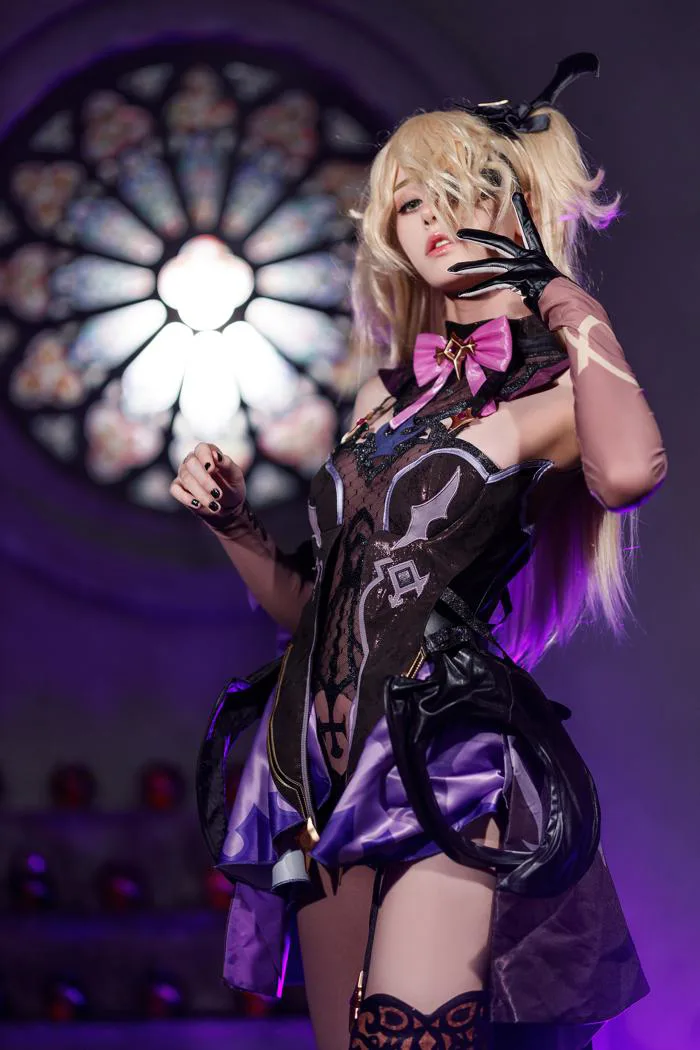 Fischl cosplay by me (Statffor) : r/Genshin_Impact