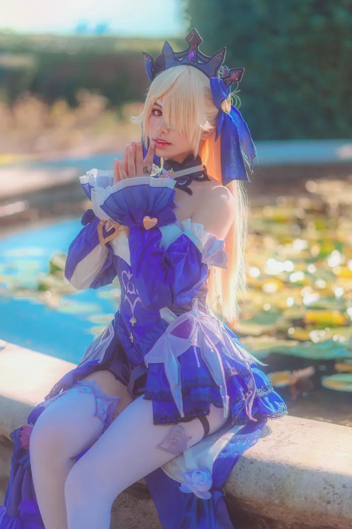 fischl cosplay~ : r/Genshin_Impact