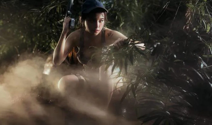 Chết mê với bộ ảnh cosplay game bắn súng sinh tồn Free Fire của cô gái Thái