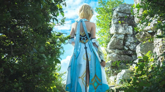 Genshin Impact Cosplay: Ơ, Lumine này xinh thế! - ONE Esports Vietnam | ONE Esports Vietnam