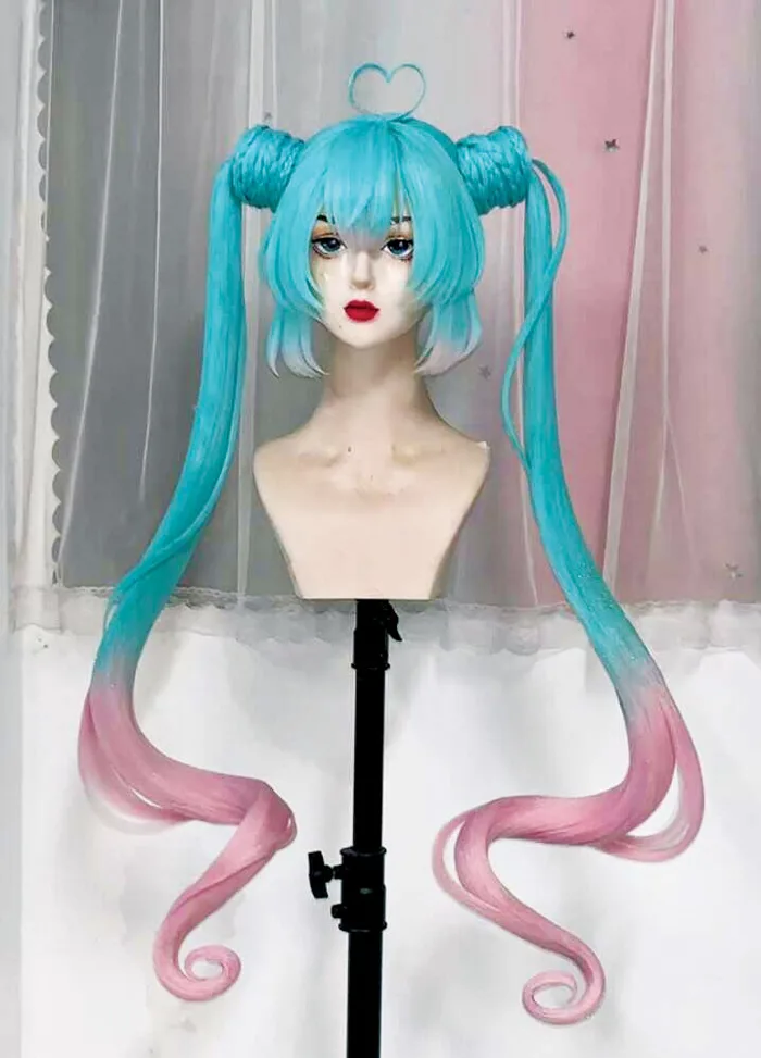 Lên đồ cosplay khiến ai cũng mê tít nhờ những bộ wig
