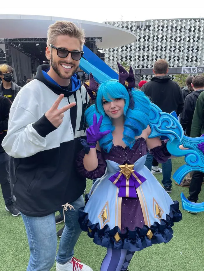 Gwen cosplay đỉnh nhất từ trước đến nay @Chung kết Thế giới 22 : r/GwenMains