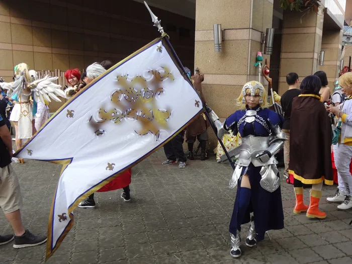 File:Cosplayer of Jeanne d'Arc, Fate Grand Order at CWT48 20180304a.jpg -  Wikimedia Commons