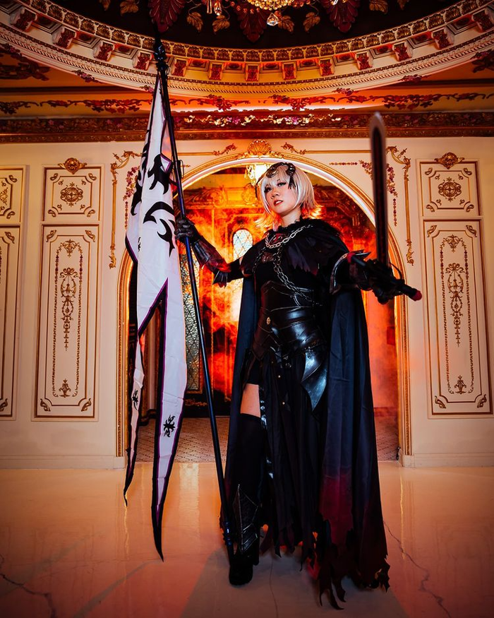Discover 27 Jeanne d'arc and jeanne alter cosplay ideas | instagram photo,  photo and video, alter jeanne d'arc flag and more