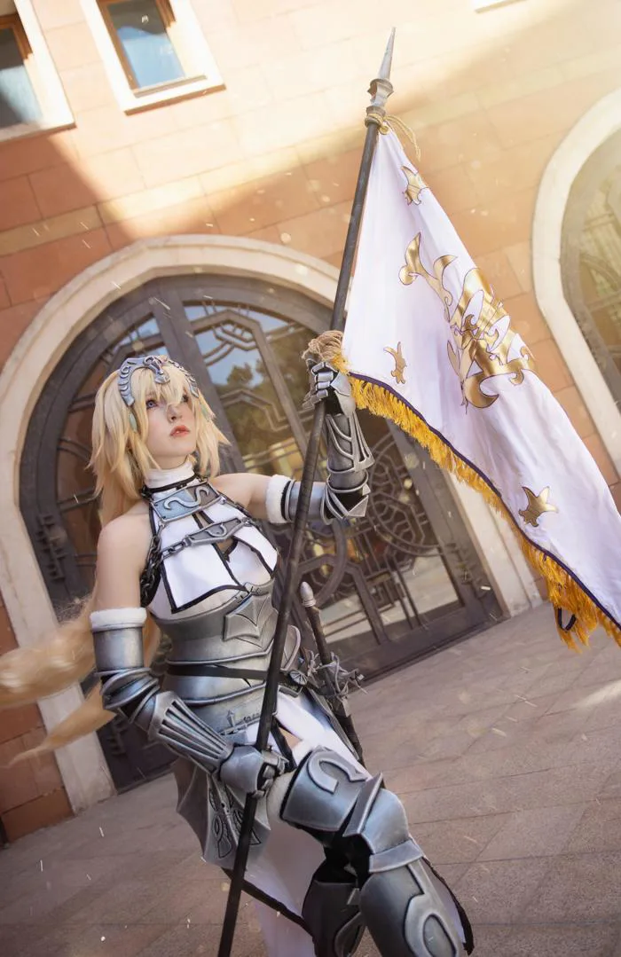 My Jeanne d'Arc Cosplay : r/Fate