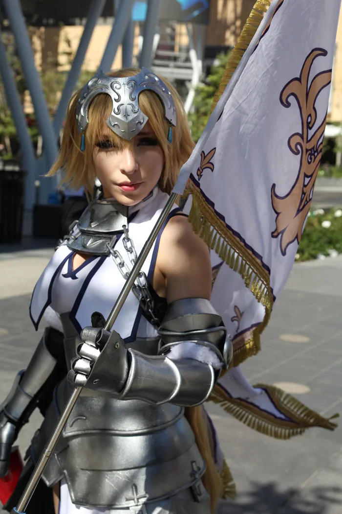 File:Cosplayer of Jeanne d'Arc, Fate Grand Order 20180705a.jpg - Wikimedia  Commons