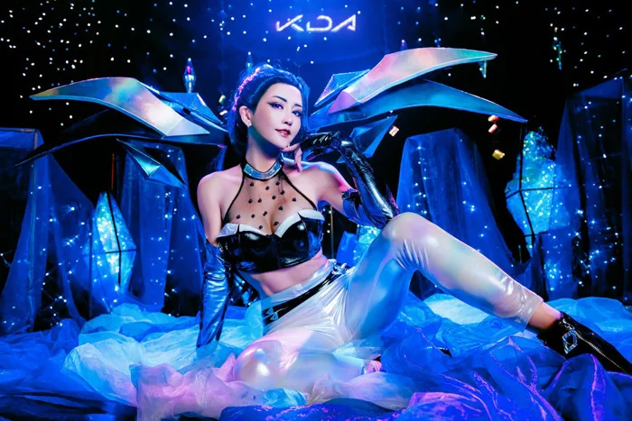 Lovernori as Kai'Sa: What does it take to get the perfect K/DA cosplay  photos? - Inven Global