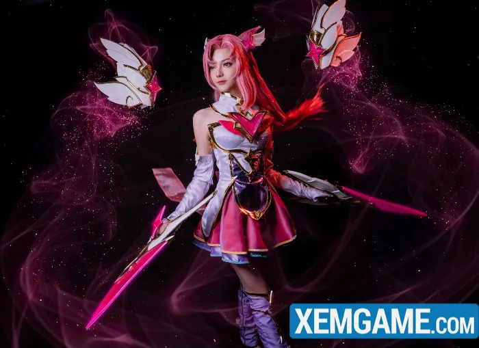 Chiêm ngưỡng vẻ ngọt ngào của nữ coser Thái Lan trong bộ ảnh Kai'Sa Vệ Binh  Tinh Tú