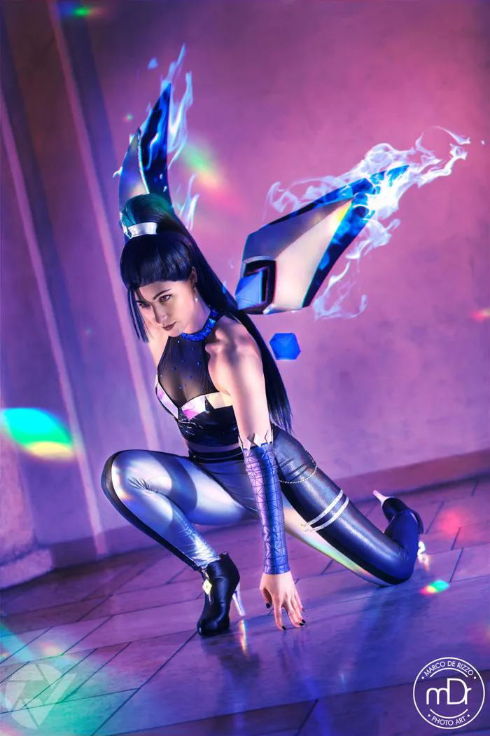Kai'Sa KDA More cosplay by @ScarletNova_ : r/kaisamains