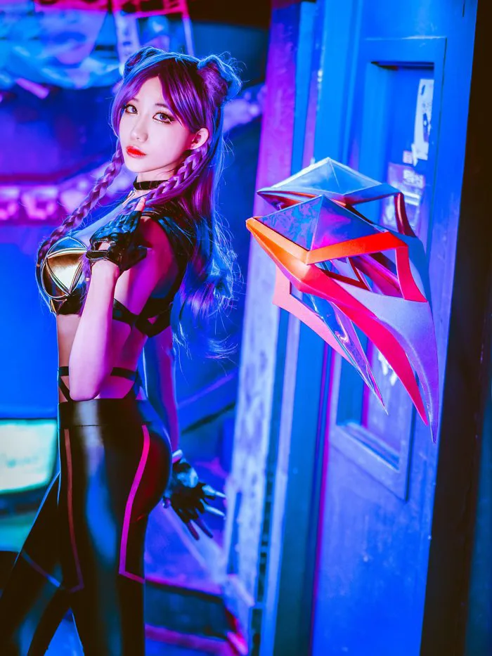 Rụng tim với bộ ảnh cosplay nhóm nhạc K/DA 