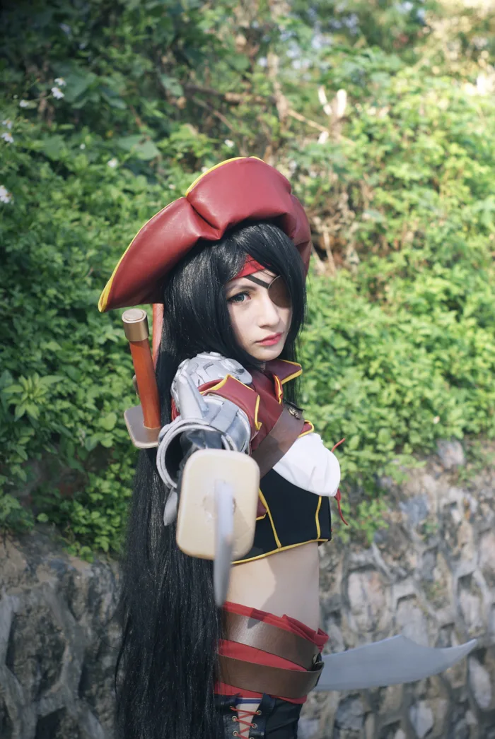 Cosplay Việt) Bất ngờ với hình ảnh Katarina cực quyến rũ