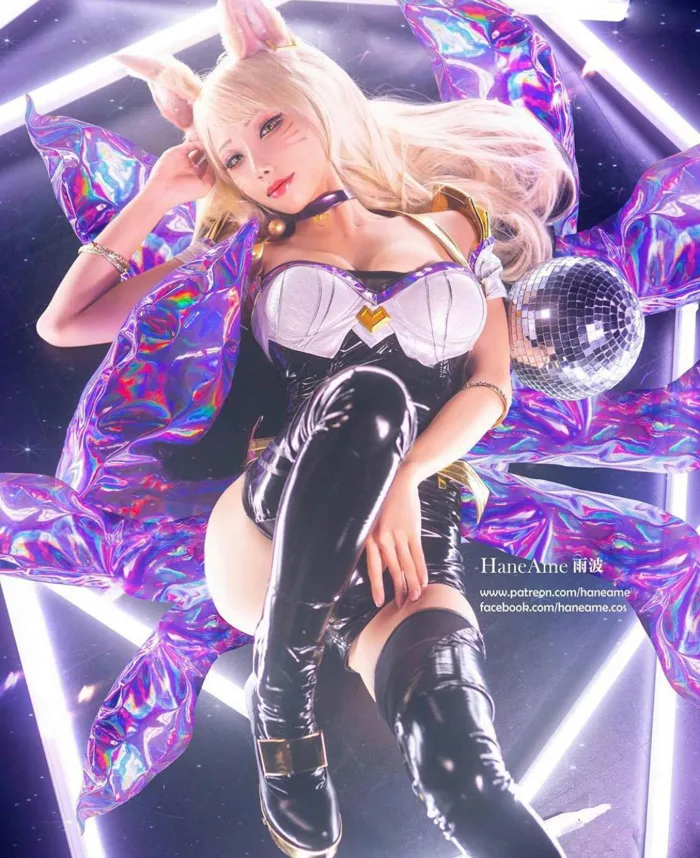Nữ thần cosplay Hane Ame 