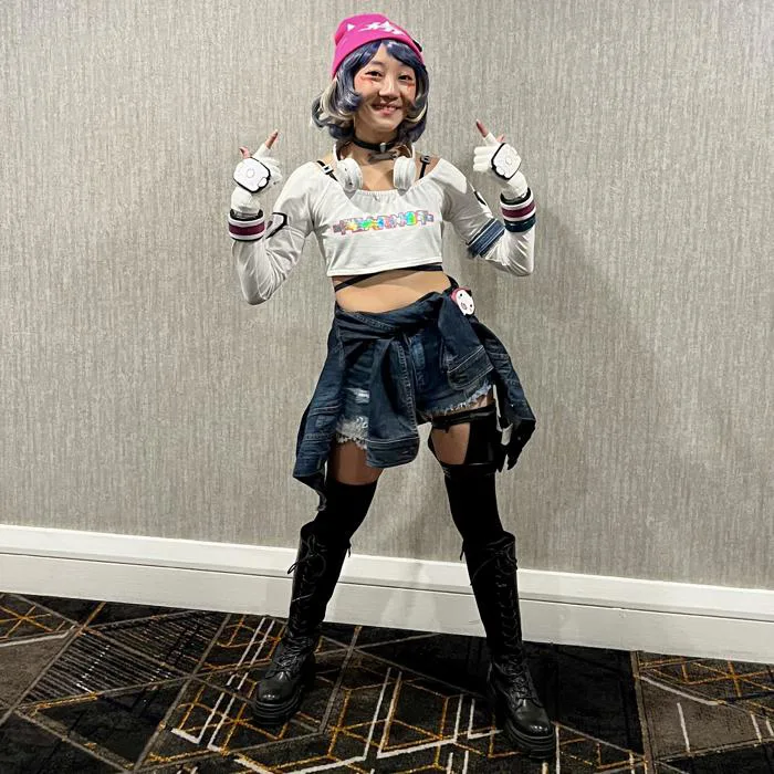 Finally got to wear my Antifragile Kiriko Cosplay to a con a few weeks ago!  🩷🦊✨ : r/Overwatch