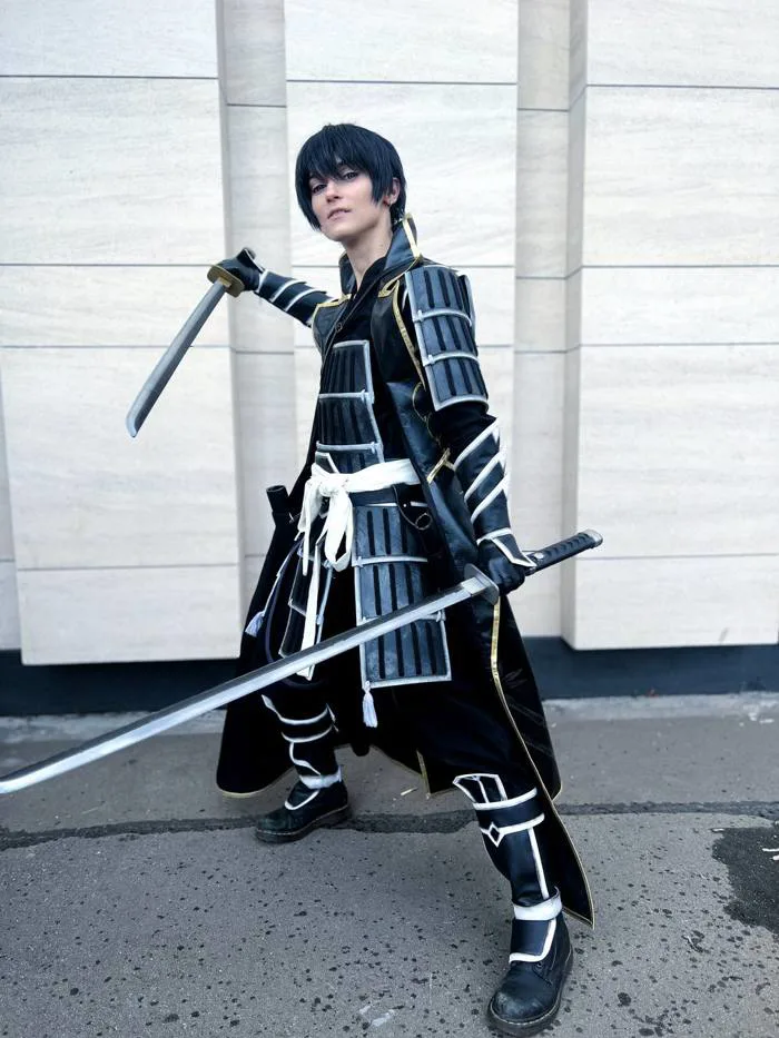 Bộ cosplay Kirito mới của tui, lấy cảm hứng từ figure đó. : r/swordartonline