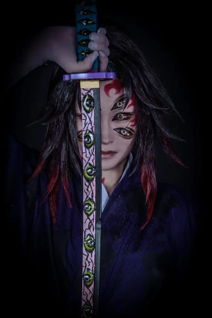 Kokushibo (cosplay bởi @oitawashiya0611) : r/KimetsuNoYaiba