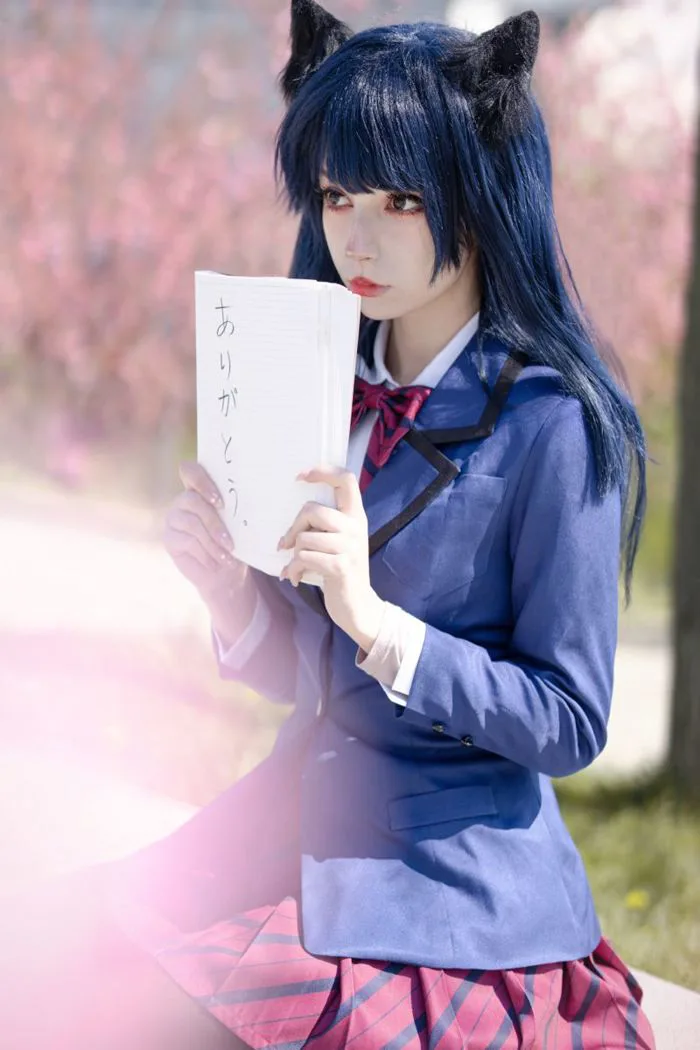 15 Komi-san Cosplay ref. ideas | komi costume, komi uniform, komi can't  communicate cosplay