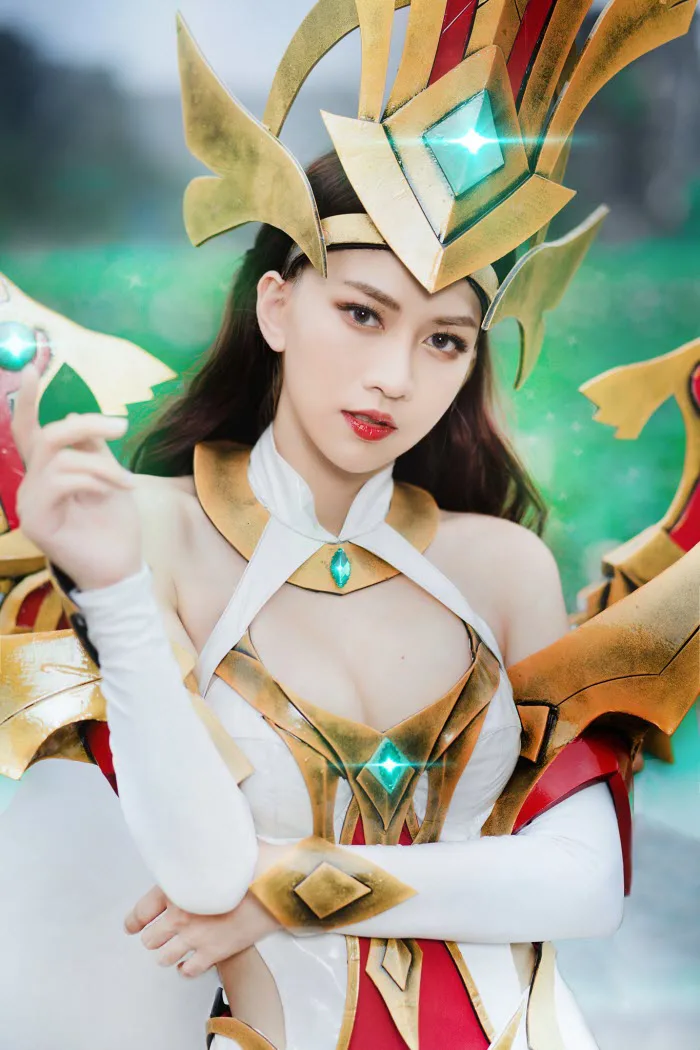 Lê Bống sexy cosplay Lauriel Lạc Thần Liên Quân Mobile - Thapdien.com