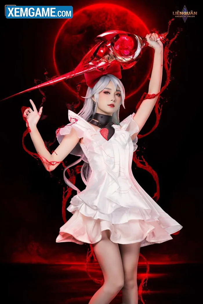 Liên Quân Mobile: Ngẩn ngơ với vẻ đẹp lạnh lùng của cosplay Sinestrea