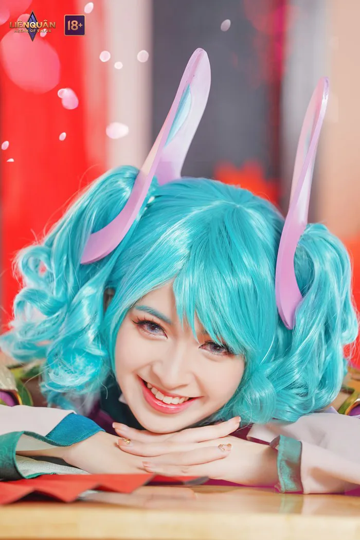 Đứng hình trước vẻ đẹp của cô nàng cosplay Liên Quân Mobile