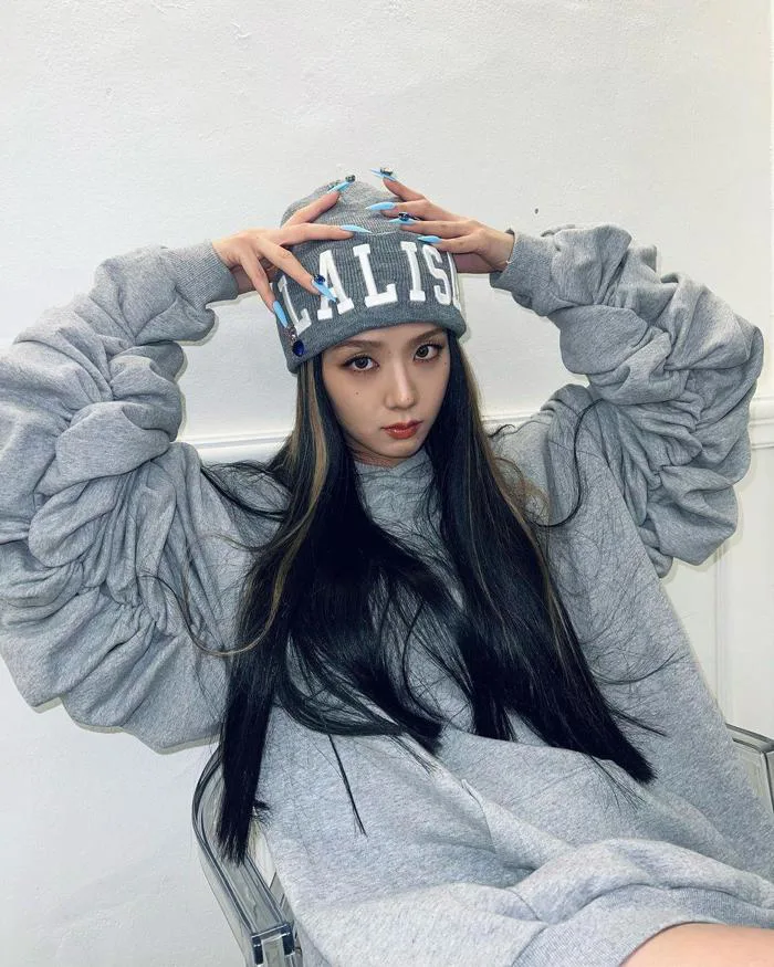 Lý do Jisoo cosplay Lisa trong Halloween 2021