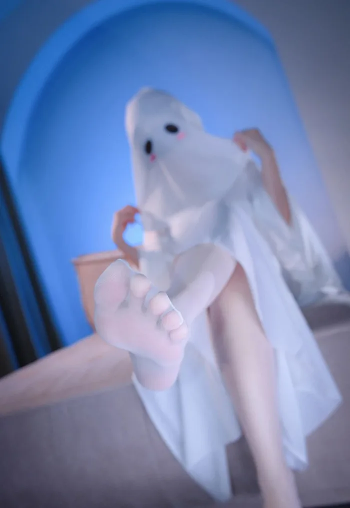 Đến với cosplay ma nữ xinh đẹp cùng miko